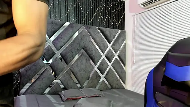 Sembang XXX Secara Langsung axel_silva4