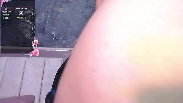 XXX chat uživo modela Hazumi_Tsu