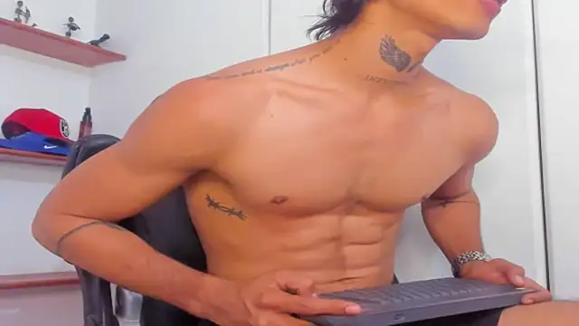 Chat XXX en directo de Jonryder_
