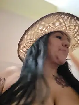 Chat XXX en directo de LittleMissEeve