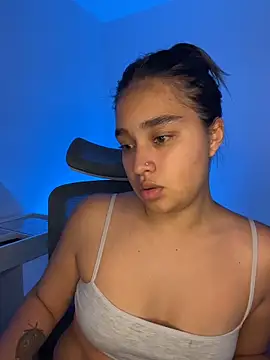 I_Samanthaa Chat XXX in diretta