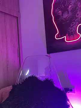 SofiaInkのライブXXXチャット
