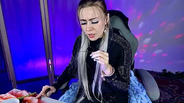 XXX chat uživo modela Kumiho_7777