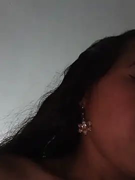 MiaForever1's Live XXX Chat
