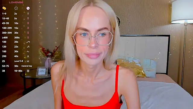 bellatip Adlı Modelin Canlı XXX Sohbeti