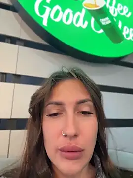 AleksandraRich Chat XXX in diretta