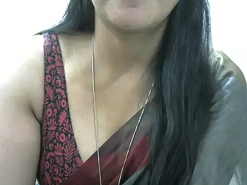 reshmika_reddy Chat XXX in diretta