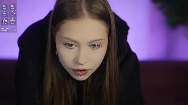 Esmie_Smile: онлайн-секс-чат