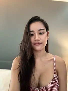 دردشة SweetThaiGirlfriend الجنسية المباشرة