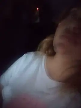 Caroline_Laurent_'s Live XXX Chat