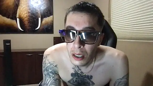 Chatroom XXX en direct de JuicyJoshy