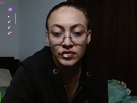 Amitlu_ Live XXX-Chat