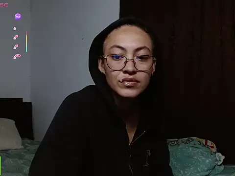 Amitlu_'s Live XXX Chat