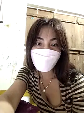Baby-sexytits2026 现场XXX聊天