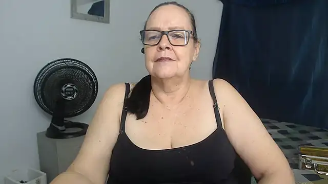 latinalili9's Live XXX Chat