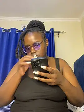 Busty_Bambii254のライブXXXチャット
