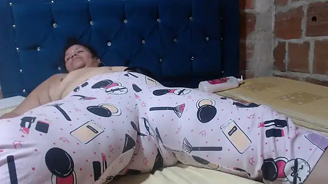 צ'אט XXX בשידור חי של Real_sexy