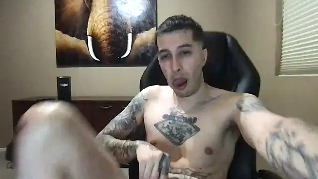 Chat +18 de JuicyJoshy ao vivo