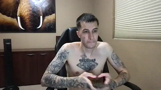 JuicyJoshy's Live XXX Chat