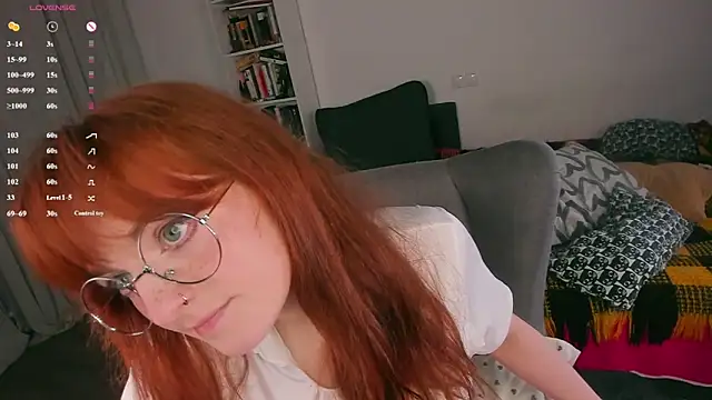 Alice_CutePerv's Live XXX Chat