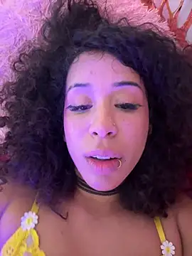 Chat +18 de Woo_isDaphne ao vivo