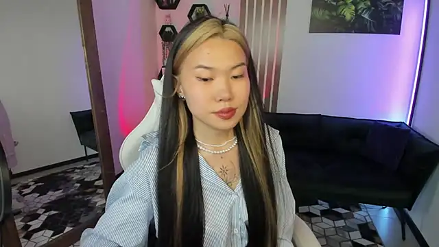 LunaPurrr's Live XXX Chat