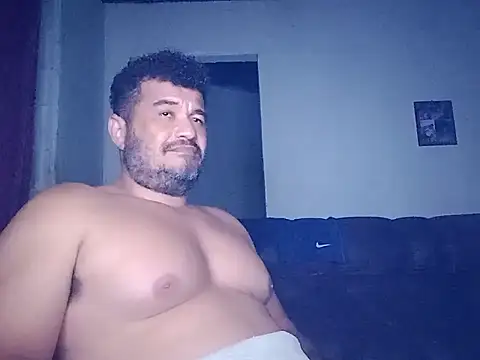 tarra122 Adlı Modelin Canlı XXX Sohbeti