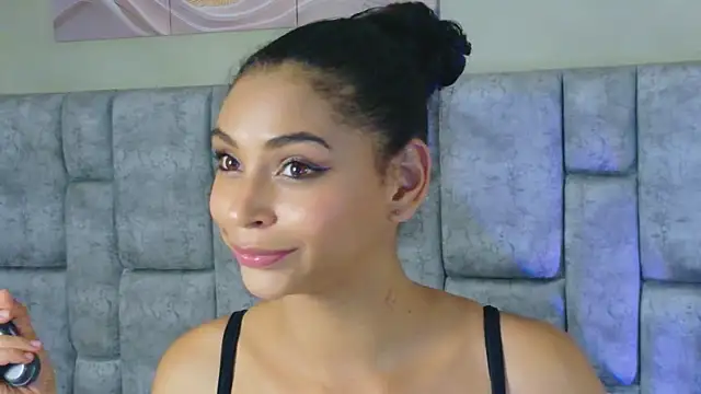Chat XXX ao vivo de ChanellSin