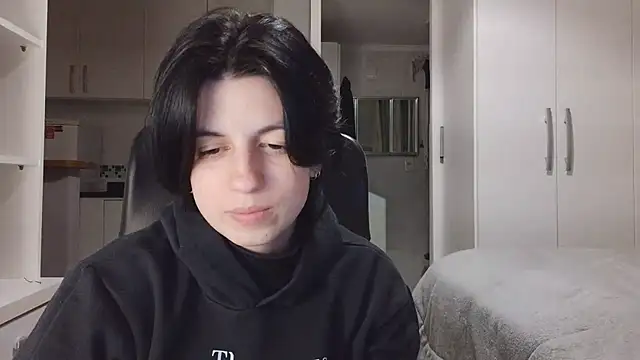 Chat +18 de kyslrana ao vivo
