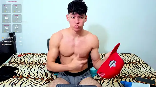 Luke_MuscleのライブXXXチャット