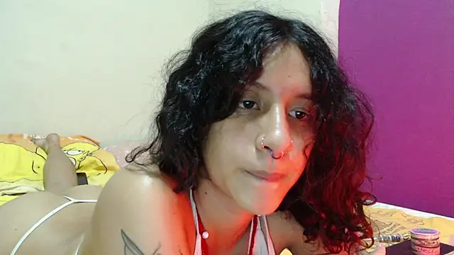 Chat XXX en directo de AlinaWoolf_