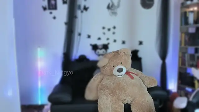 Dark_ningyo1 Chat XXX live