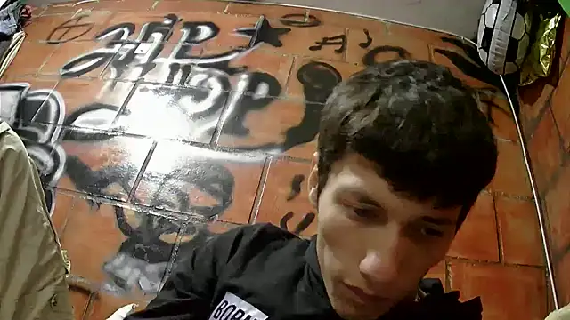 alexandercruz Adlı Modelin Canlı XXX Sohbeti
