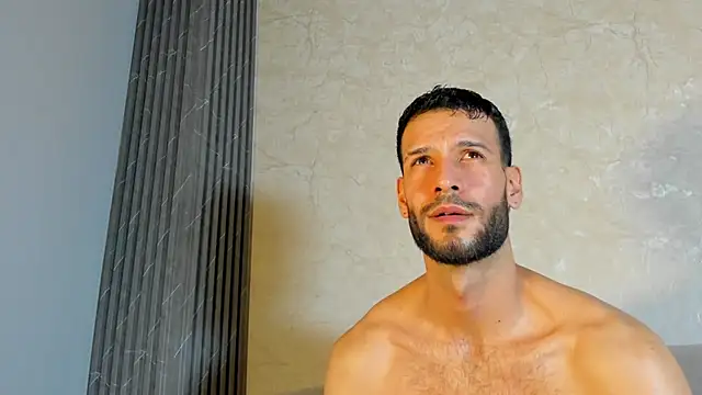 XXX chat uživo modela Jacob_Benelli