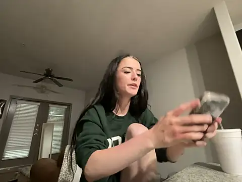 ash10alex's Live XXX Chat