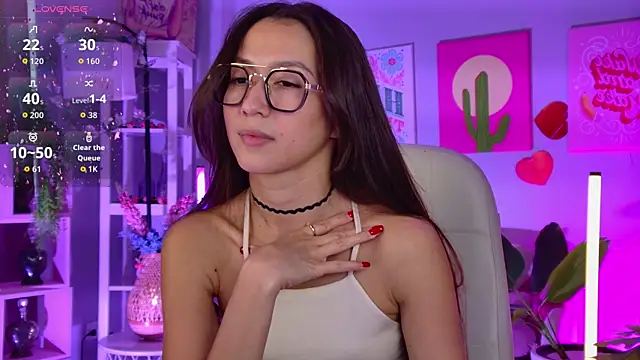 Chat +18 de LanaBaker ao vivo