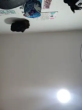 GothKitten666's Live XXX Chat
