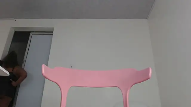 Kitty_MiflのライブXXXチャット