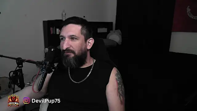 DevilPup75_ লাইভ XXX চ্যাট