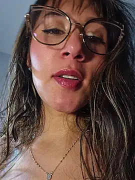 Mar_puentes Chat XXX in diretta