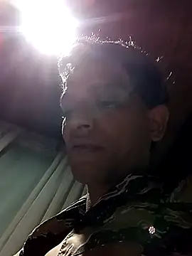 Chat +18 de Gzinho69ik ao vivo