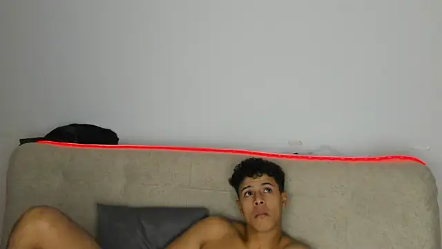 Živý XXX chat _Alex_Colton