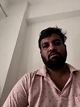 vinay_smalldick Chat XXX in diretta