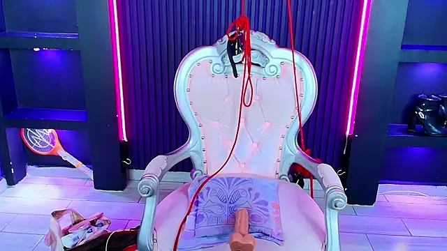 MrEbonybdsm's Live XXX Chat