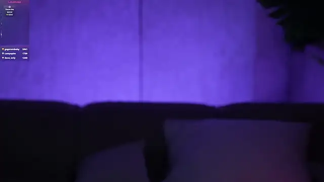 Esmie_Smile's Live XXX Chat