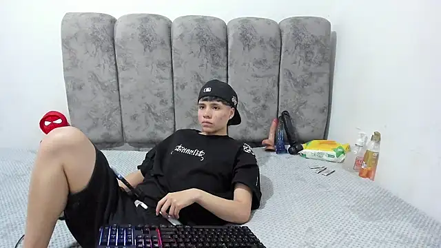 Bruno_Cruzz's Live XXX Chat