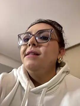AlmaraRouge Chat XXX in diretta