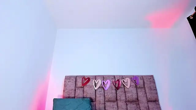 NoraDasilva élő XXX-chatje