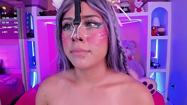 צ'אט XXX בשידור חי של miss___megan
