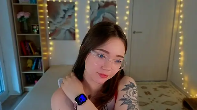 MilenaSaint Chat XXX live